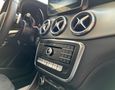 Foto Mercedes-Benz CLA 180 AMG Line / Night Paket / Panorama / ME Connect / Comand Online