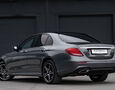 Foto Mercedes-Benz E 300de AMG Line / Night Paket / Multibeam / Pano / Burmester / Widescreen / KeylessGO