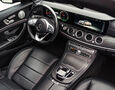 Foto Mercedes-Benz E 300de AMG Line / Night Paket / Multibeam / Pano / Burmester / Widescreen / KeylessGO