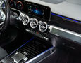 Foto Mercedes-Benz GLB 250 4Matic AMG Line / Burmester / Pano / Distronic+ / Keyles GO / Ťažné zariadenie