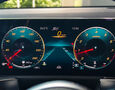 Foto Mercedes-Benz GLB 250 4Matic AMG Line / Burmester / Pano / Distronic+ / Keyles GO / Ťažné zariadenie