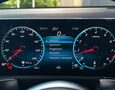 Foto Mercedes-Benz GLB 250 4Matic AMG Line / Burmester / Pano / Distronic+ / Keyles GO / Ťažné zariadenie