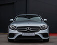 Foto - Mercedes-Benz E 220d 4Matic AMG Line / Mutibeam LED / Memory Seats / Distronic+ / Comand Online 