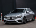 Foto - Mercedes-Benz E 220d 4Matic AMG Line / Mutibeam LED / Memory Seats / Distronic+ / Comand Online 