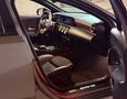 Mercedes-Benz A35 4Matic AMG Performance / Night Paket / RECARO / MBUX / Designo Magno / TOP – fotografia č. 25