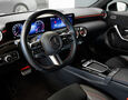 Foto Mercedes-Benz A 200d AMG Line  / Multibeam LED / Keyless / Night Paket / Distronic / MBUX / Carplay