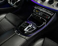 Foto Mercedes-Benz E 220d AMG Line / Night / Multibeam / Pano / HUD / Distronic+ / Widescreen / KeylessGO
