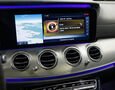 Foto Mercedes-Benz E 220d AMG Line / Night / Multibeam / Pano / HUD / Distronic+ / Widescreen / KeylessGO
