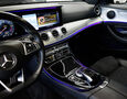 Foto Mercedes-Benz E 220d AMG Line / Night / Multibeam / Pano / HUD / Distronic+ / Widescreen / KeylessGO