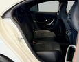 Foto Mercedes-Benz CLA 180 AMG Line / Multibeam / Keyless / Memory seats / MBUX / SK Vozidlo