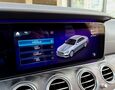 Foto Mercedes-Benz E 220d 4Matic AMG Line / Mutibeam / Memory Seats / Distronic+ / Burmester / Keyless