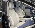 Mercedes-Benz EQE 300 Electric Art / Digital Light / Burmester Sound / HUD / Keyless GO / Distronic+ – fotografia č. 24